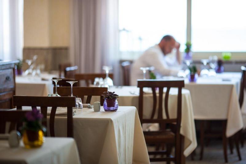 Hotel Villa Ambra Орбетелло Екстер'єр фото